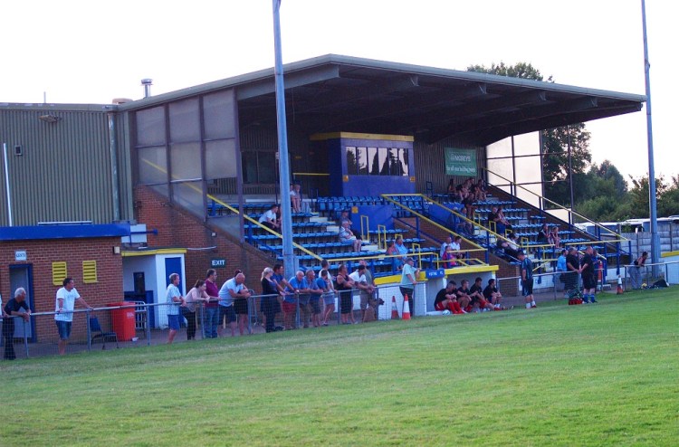 Newport-IOW-FC-St-Georges-Park